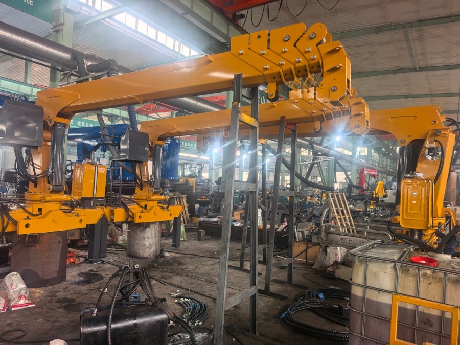 吊機(jī)總成類